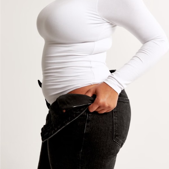 2 Abercrombie and Fitch White/Black Long Sleeve Seamless Bodysuits (lot of 2) - Picture 2 of 13